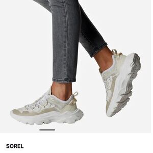 Sorel Kinetic Tan and White Athletic Shoes